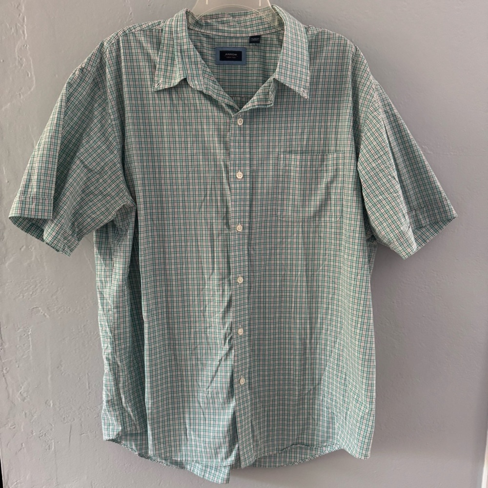 Arrow Men's Light Green Checkered Button Down Short Sleeve Shirt